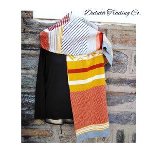 NWT Women’s Scandinavian Knit Wrap Scarf